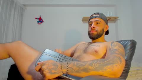 Rmy Steen online show from December 3, 2025, 11:58 pm