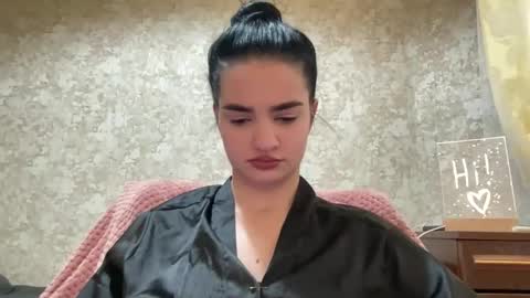 Renata online show from October 17, 2025, 11:24 am