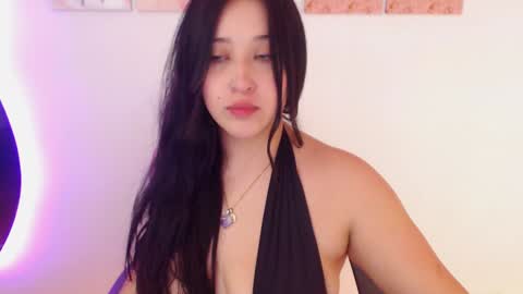 Snapshot of renata_ruiz chatting on December 7, 2024, 7:38 am online show from December 7, 2024, 7:38 am