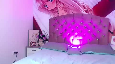 RENATA VALENTINA online show from April 16, 2026, 8:37 am