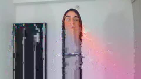 renatabrownn28 online show from November 30, 2025, 9:52 pm