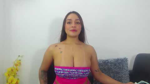 renatabrownn28 online show from April 8, 2026, 6:57 am