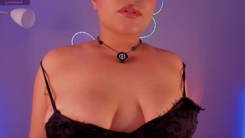 Renata Jones online show from May 12, 2026, 9:34 pm