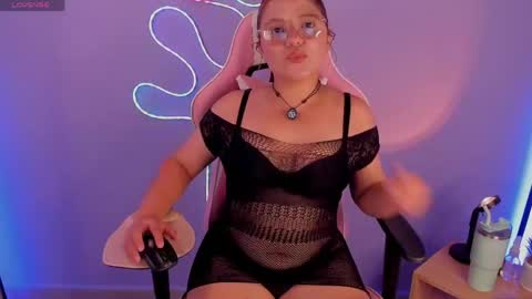 Renata Jones online show from May 13, 2026, 9:00 pm
