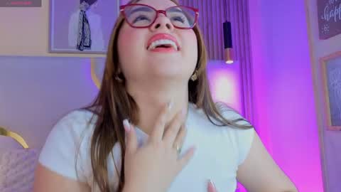 Renata  online show from April 10, 2026, 11:59 am