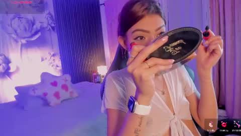 Snapshot of renatamason chatting on June 25, 2026, 5:23 am Renata online show from June 25, 2026, 5:23 am