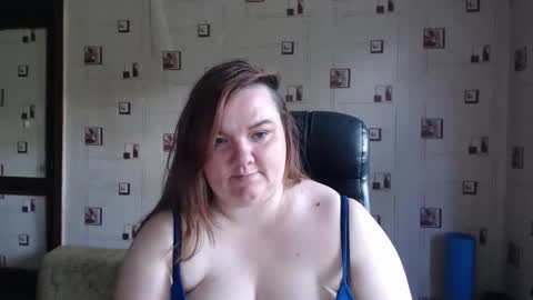 renataoia online show from June 1, 2026, 2:08 pm
