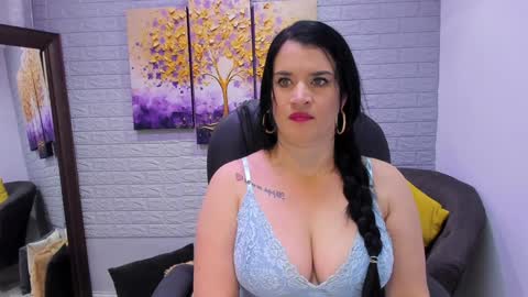      online show from February 8, 2025, 12:06 pm