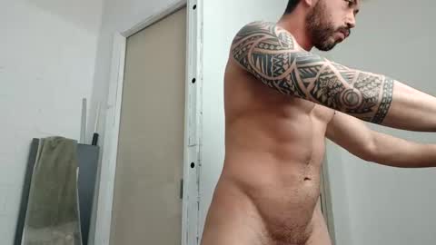 renatocavedon1 online show from October 30, 2025, 2:40 pm