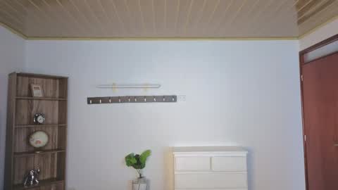 renaxi_smith online show from April 16, 2026, 7:58 pm