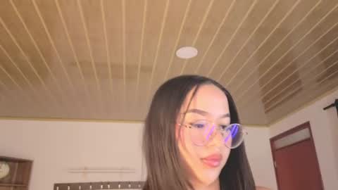 Snapshot of renaxi_smith chatting on June 28, 2026, 7:53 pm renaxi_smith online show from June 28, 2026, 7:53 pm