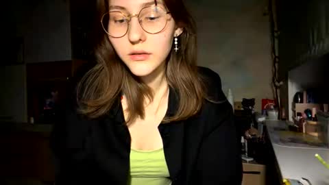 Mia online show from February 14, 2026, 4:26 pm