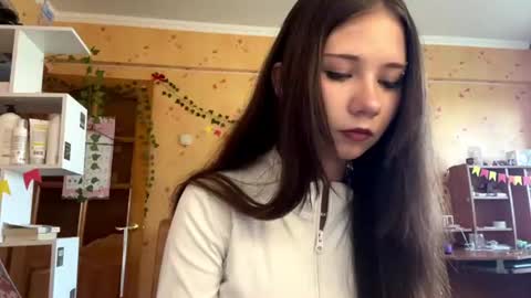 Lina online show from July 5, 2026, 10:22 am