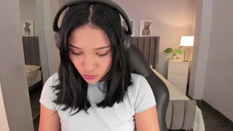 Renee Shelby online show from December 12, 2024, 8:10 pm