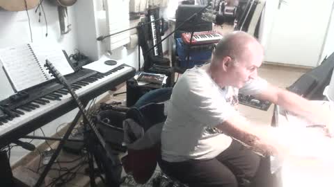 renefr online show from December 1, 2024, 10:10 pm