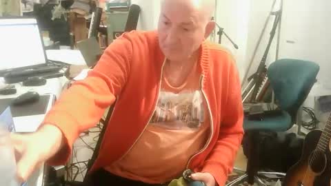 renefr online show from October 14, 2025, 9:48 pm