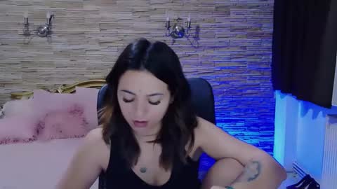 renesmesweet online show from December 15, 2024, 8:30 am