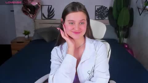 Renesmy online show from March 16, 2026, 5:44 am