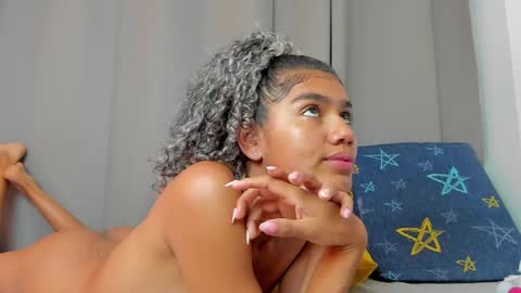 Snapshot of rennatta_sx chatting on December 13, 2024, 2:05 pm Renata online show from December 13, 2024, 2:05 pm