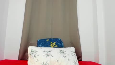 Snapshot of rennatta_sx chatting on February 10, 2025, 11:57 am Renata online show from February 10, 2025, 11:57 am