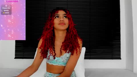 Snapshot of rennatta_sx chatting on October 19, 2025, 11:05 pm Renata online show from October 19, 2025, 11:05 pm