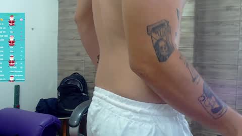 R E N E  online show from December 19, 2024, 4:23 am