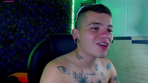 R E N E  online show from January 15, 2025, 7:05 am