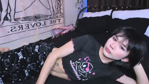 rennuts online show from December 27, 2024, 3:04 pm