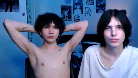 rennuts online show from September 22, 2025, 6:54 pm