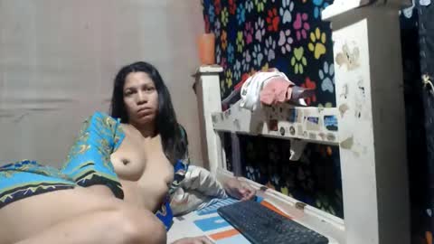 Snapshot of requenaelizabeth42 chatting on June 7, 2026, 1:32 am requenaelizabeth42 online show from June 7, 2026, 1:32 am
