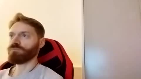 Snapshot of rerauld4 chatting on January 1, 2025, 4:07 pm Raul online show from January 1, 2025, 4:07 pm