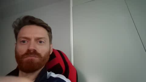 Snapshot of rerauld4 chatting on February 22, 2026, 4:27 pm Raul online show from February 22, 2026, 4:27 pm