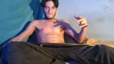 Snapshot of resurgirkratosking999 chatting on February 5, 2026, 6:51 am Luis online show from February 5, 2026, 6:51 am
