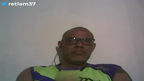 Snapshot of retlam37 chatting on December 9, 2024, 7:17 am Walter online show from December 9, 2024, 7:17 am