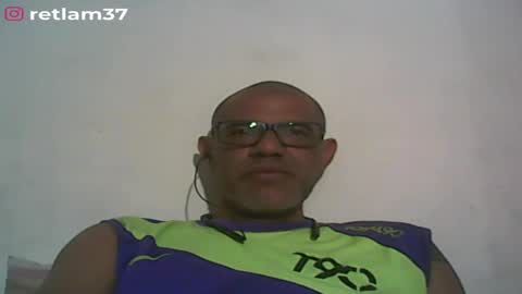 Snapshot of retlam37 chatting on December 9, 2024, 10:22 am Walter online show from December 9, 2024, 10:22 am
