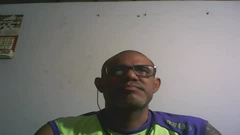 Snapshot of retlam37 chatting on February 3, 2025, 5:18 am Walter online show from February 3, 2025, 5:18 am