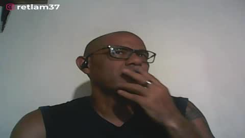 Snapshot of retlam37 chatting on March 3, 2025, 4:58 am Walter online show from March 3, 2025, 4:58 am