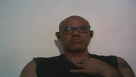 Snapshot of retlam37 chatting on March 9, 2025, 8:18 am Walter online show from March 9, 2025, 8:18 am