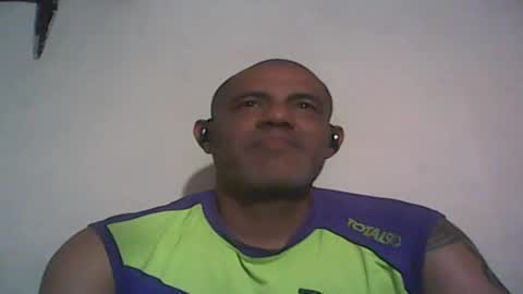 Snapshot of retlam37 chatting on October 14, 2025, 3:51 am Walter online show from October 14, 2025, 3:51 am