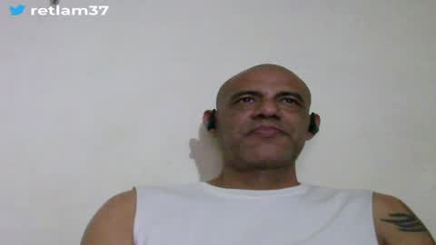Snapshot of retlam37 chatting on July 18, 2026, 4:05 am Walter online show from July 18, 2026, 4:05 am