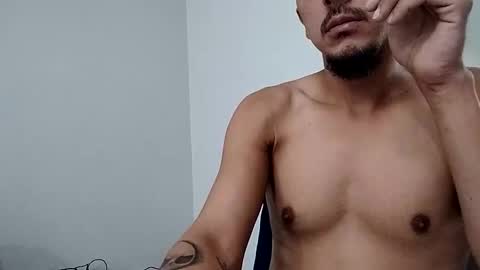 Snapshot of rev82592 chatting on October 25, 2025, 4:42 am justforfun794 online show from October 25, 2025, 4:42 am