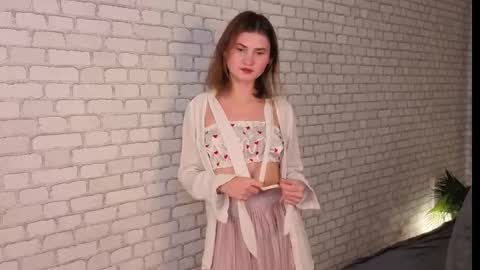 Tara online show from October 9, 2025, 1:42 pm