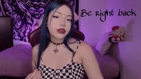 Snapshot of revenmiller_ chatting on September 17, 2025, 1:57 pm Reven online show from September 17, 2025, 1:57 pm