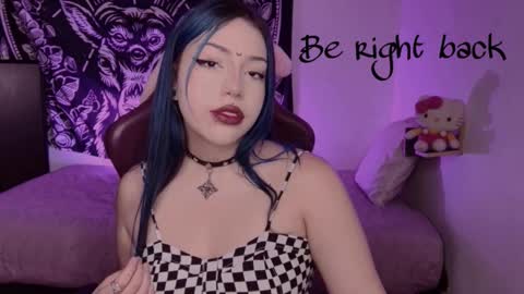 Snapshot of revenmiller_ chatting on September 18, 2025, 3:03 pm Reven online show from September 18, 2025, 3:03 pm