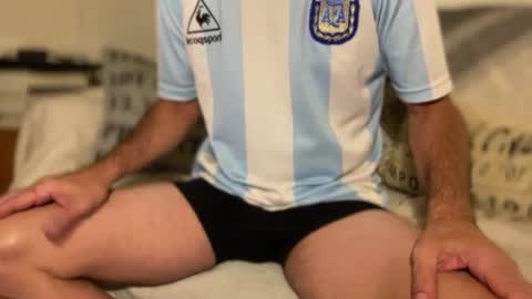 Snapshot of revoiralynch chatting on January 15, 2025, 3:43 am SonnyXXX online show from January 15, 2025, 3:43 am