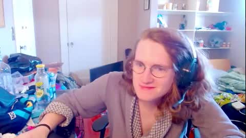 rewpert_ts online show from October 31, 2025, 6:53 pm