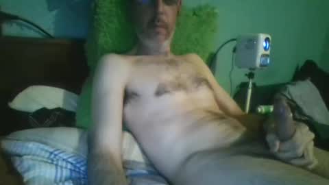 Snapshot of reyes_albert2006 chatting on February 18, 2025, 6:15 am reyes_albert2006 online show from February 18, 2025, 6:15 am