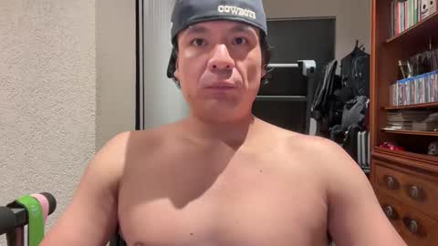 reyintrolp online show from November 13, 2025, 7:29 am