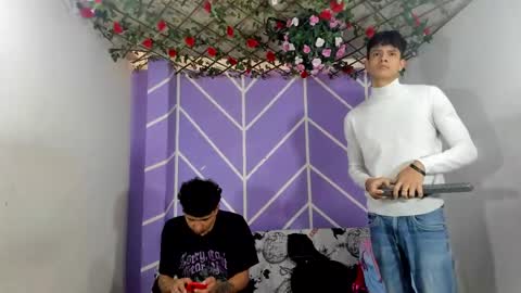 reymoushiroygue online show from October 18, 2025, 1:34 pm