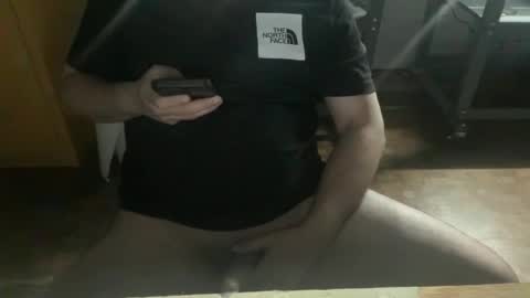 Snapshot of rgvknives chatting on September 30, 2025, 11:04 am rgvknives online show from September 30, 2025, 11:04 am